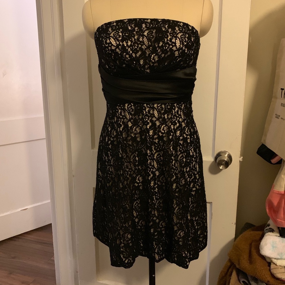 Black lace strapless mini